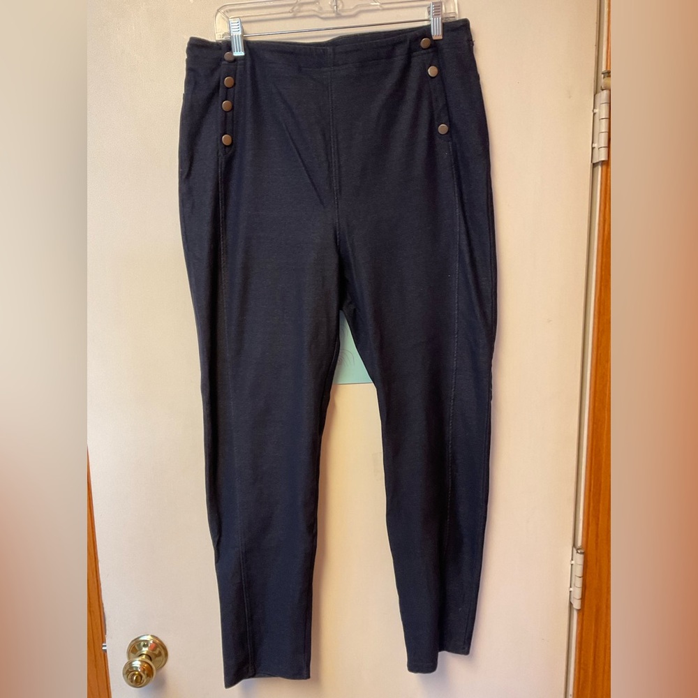 Women's Navy Jeggings